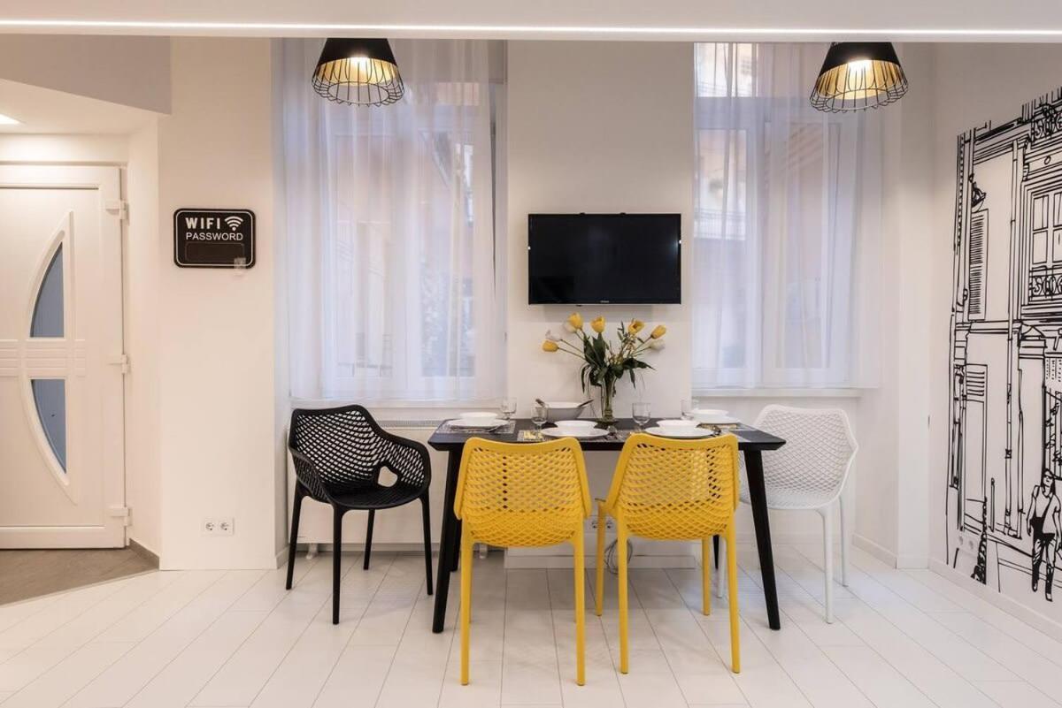 Renovated Design Apartment Close To The Danube Budapest Bagian luar foto