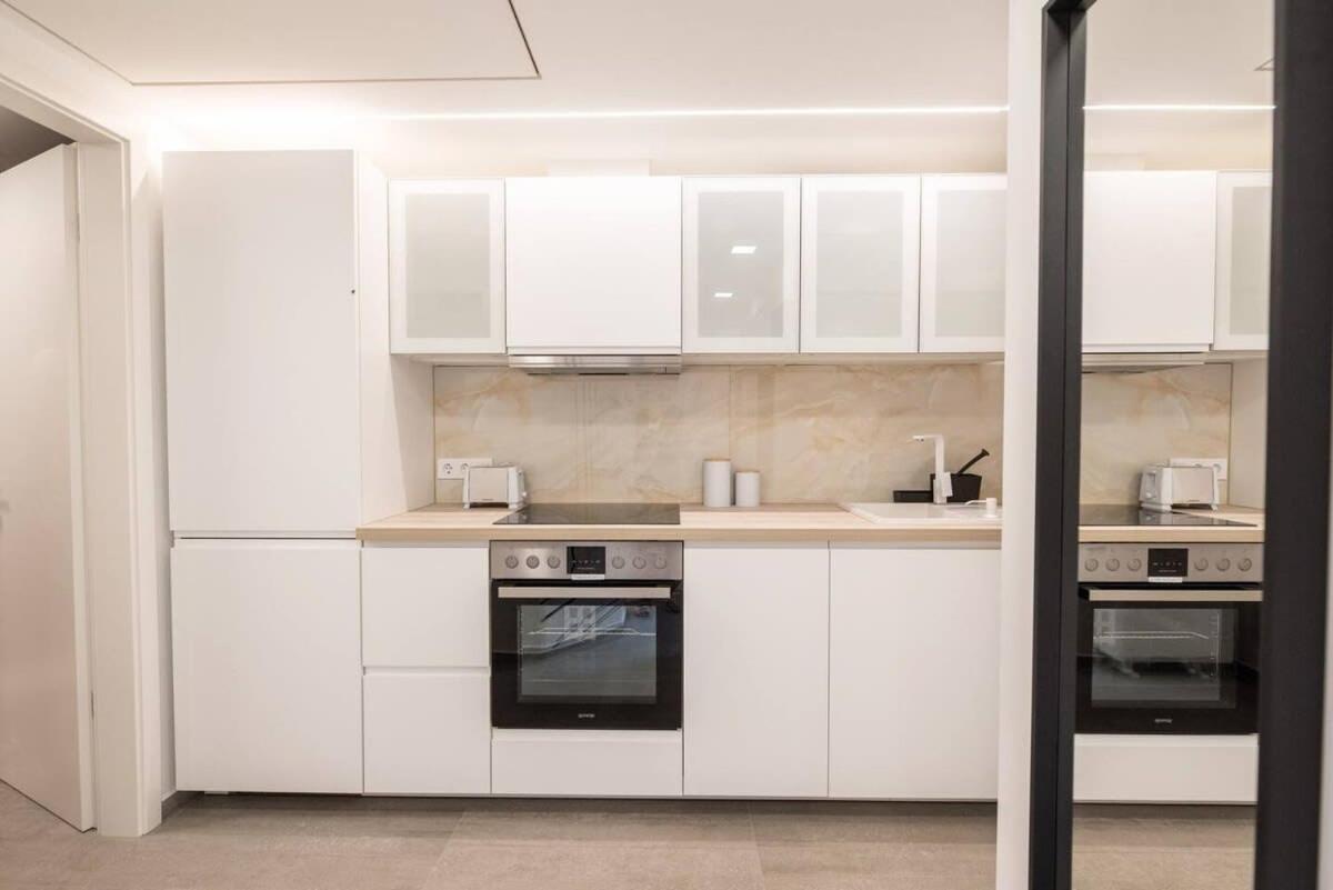 Renovated Design Apartment Close To The Danube Budapest Bagian luar foto