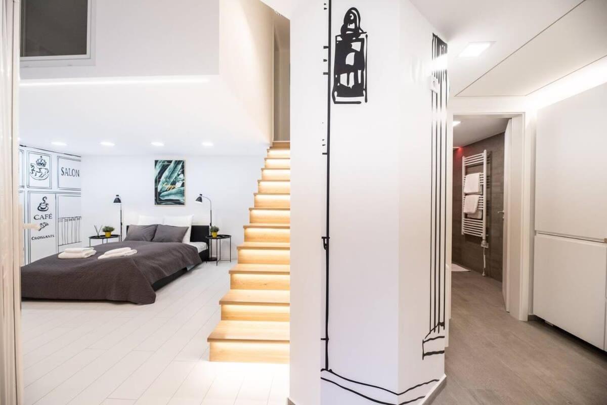 Renovated Design Apartment Close To The Danube Budapest Bagian luar foto